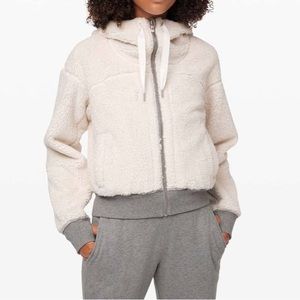 Lululemon Short Sweet and Sherpa Hoodie